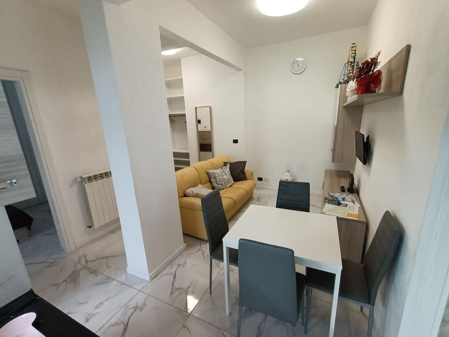 La Casa Di Lila - Appartamento Con Ingresso Indipendente E Spazio Esterno Rapallo Exterior photo